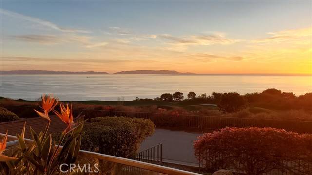 Rancho Palos Verdes, CA 90275,3200 La Rotonda DR 104