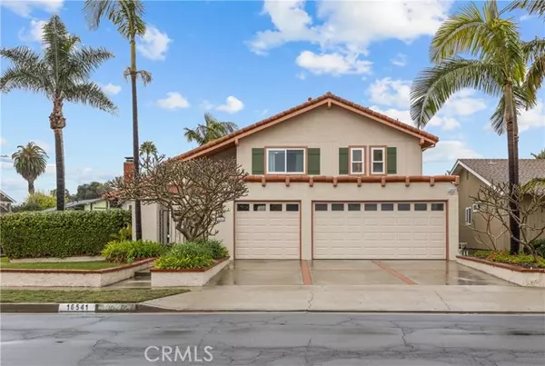 16541 Los Verdes LN, Huntington Beach, CA 92649