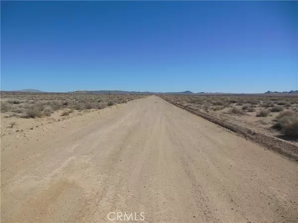 105 Smoke Bush RD, Lucerne Valley, CA 92356