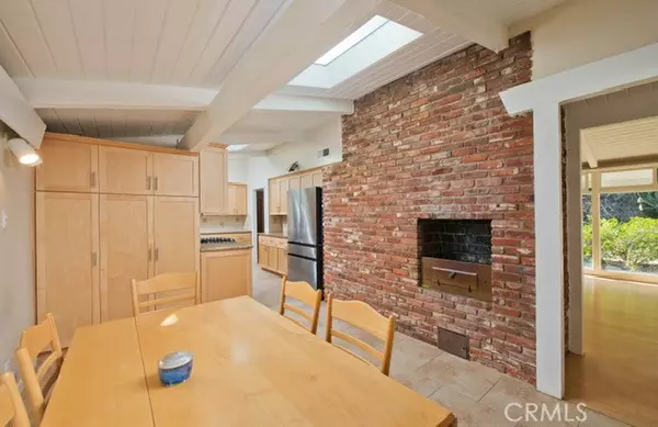 Encino, CA 91316,18001 Boris DR