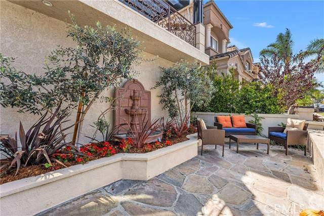 154 12th ST, Seal Beach, CA 90740