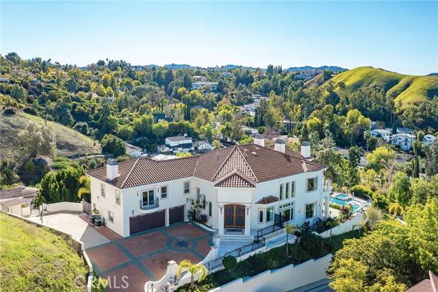 Woodland Hills, CA 91364,22470 Sueno RD