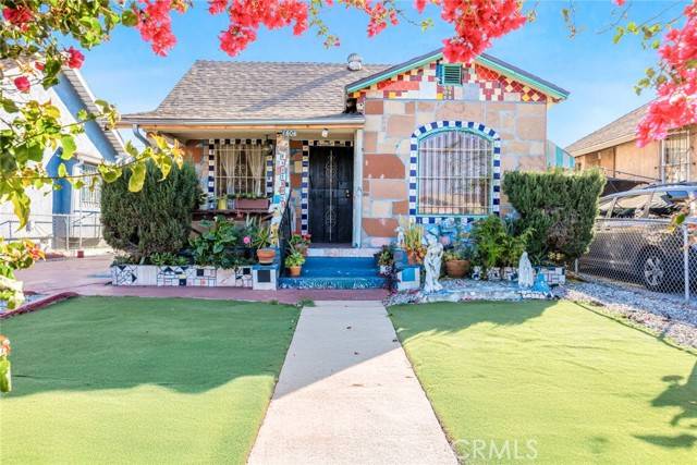 1606 E 52nd ST, Los Angeles, CA 90011