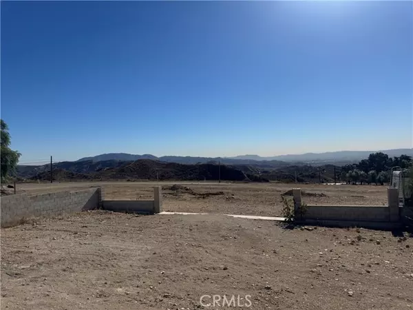 11252 Barca DR, Sylmar, CA 91342