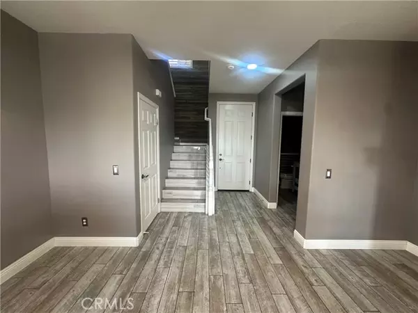 Canyon Country, CA 91387,17175 MONTERREY PINES LN