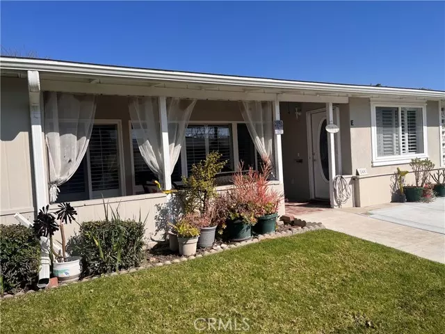 1543 Monterey Rd., M2-24E, Seal Beach, CA 90740