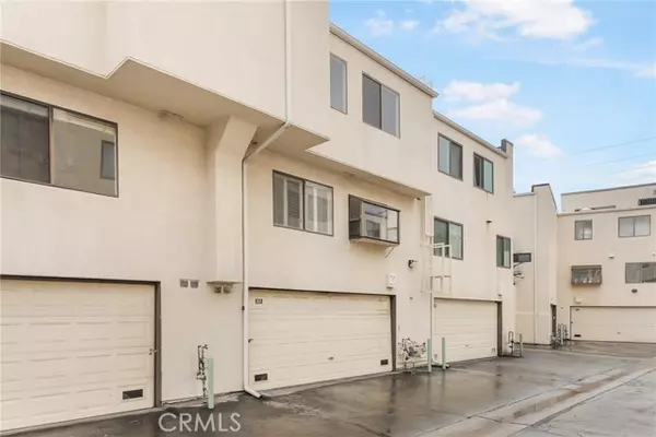 Tarzana, CA 91356,18733 Hatteras ST 37