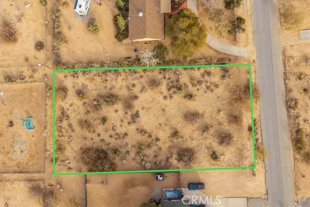 Joshua Tree, CA 92252,60400 Adobe DR