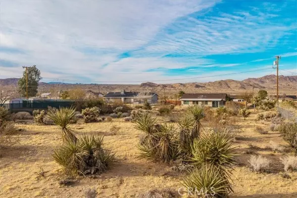 Joshua Tree, CA 92252,60400 Adobe DR