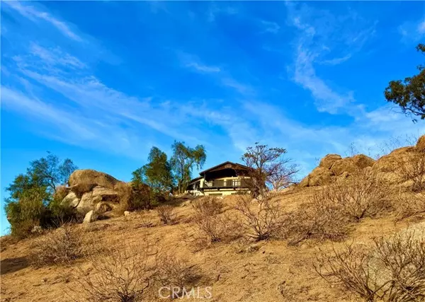 Riverside, CA 92507,20682 Hill Top DR