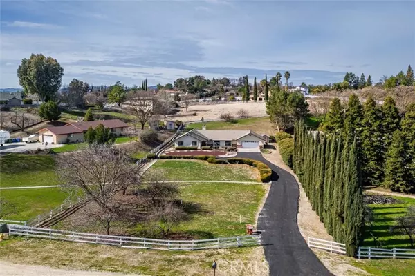 915 Rolling Hills RD, Paso Robles, CA 93446