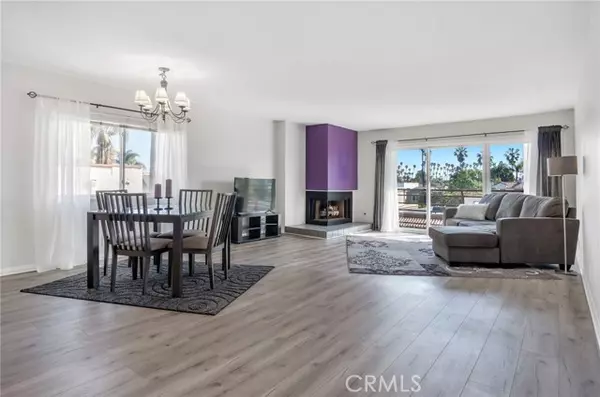 Long Beach, CA 90803,3833 E 2nd ST 203