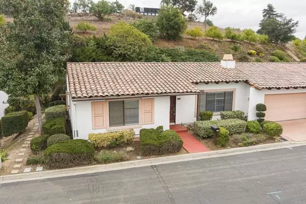 Escondido, CA 92026,1221 La Paloma Gln