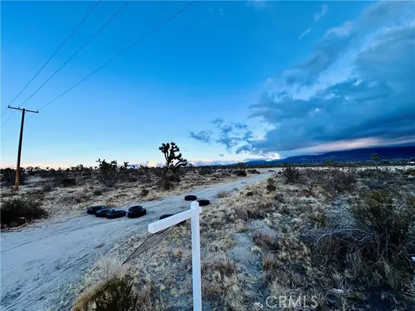 Pinon Hills, CA 92372,0 La Mesa RD