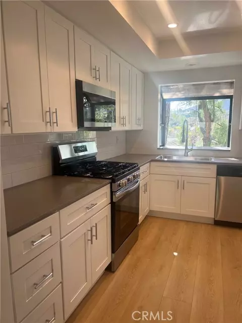 Agoura Hills, CA 91301,5704 Skyview WAY C