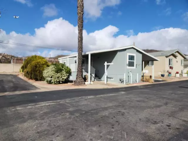 450 E Bradley AVE 32, El Cajon, CA 92021