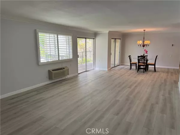 Laguna Woods, CA 92637,2381 Via Mariposa 2C