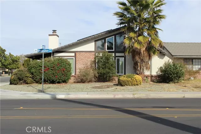 3122 W Devonshire AVE, Hemet, CA 92545