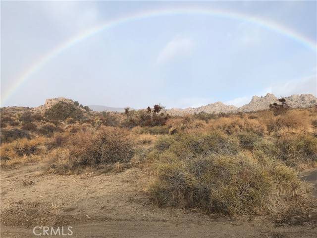 Pioneertown, CA 92268,100 Gods Way Love RD