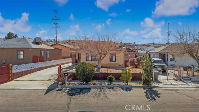910 Nancy ST, Barstow, CA 92311