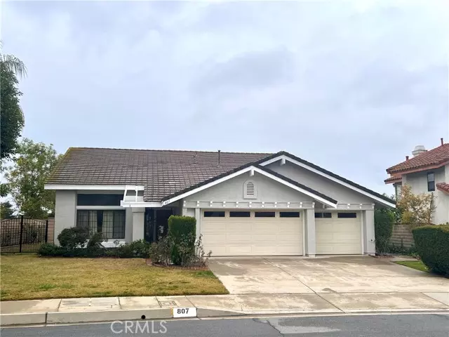 807 Winding Brook LN, Walnut, CA 91789