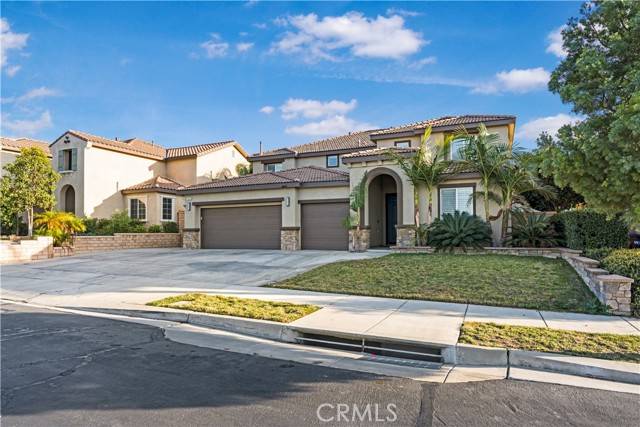 7557 Summer Day DR, Corona, CA 92883