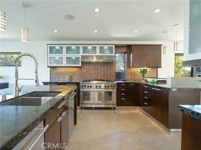 Rancho Palos Verdes, CA 90275,2133 W Gaucho DR