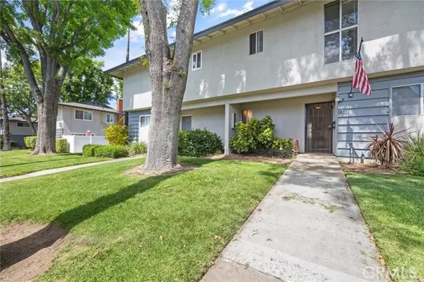 Placentia, CA 92870,1435 Prospect AVE B