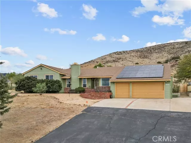 34340 Red Rover Mine RD, Acton, CA 93510