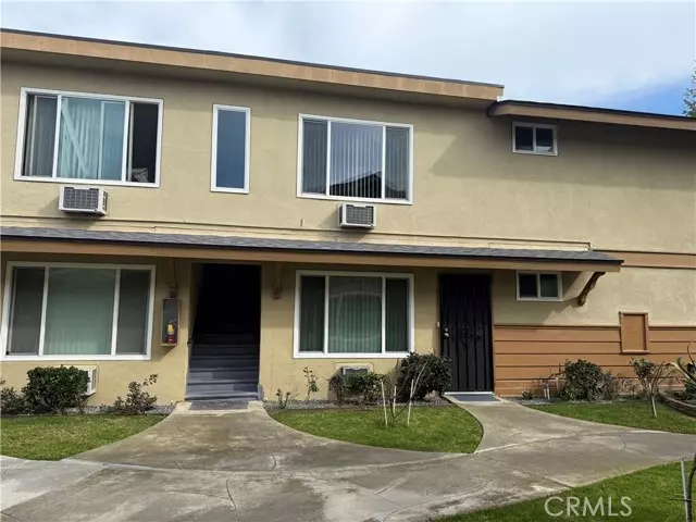 3523 W Del Monte DR 5, Anaheim, CA 92804