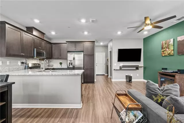 22907 Concord DR, Saugus, CA 91350
