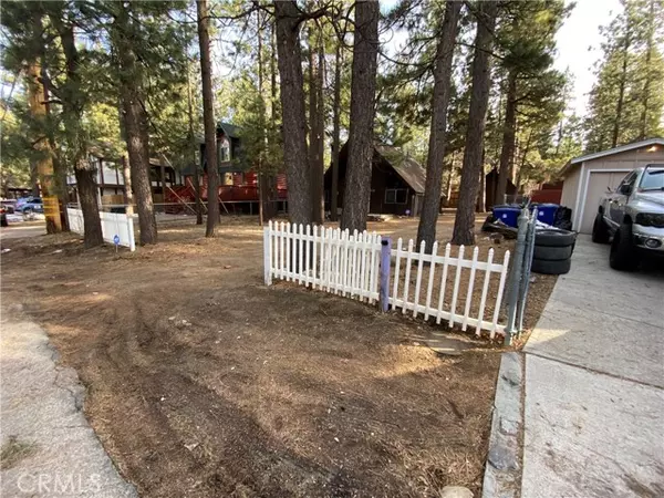 Big Bear City, CA 92314,628 Irving WAY