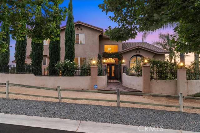 Norco, CA 92860,1104 Thoroughbred LN