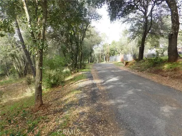 Clearlake, CA 95422,5834 Spruce AVE