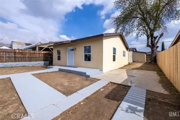 2312 Arlington ST, Bakersfield, CA 93305