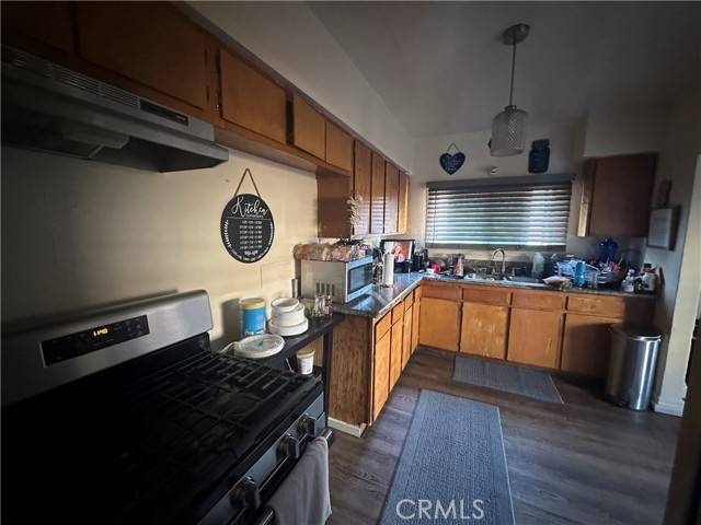 Los Angeles, CA 90044,11233 Van Buren AVE