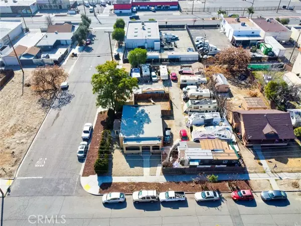 584 E H ST, Colton, CA 92324