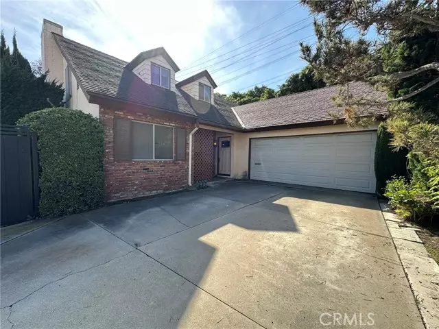 109 Loyola PLZ, Seal Beach, CA 90740