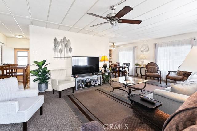 Hemet, CA 92545,1895 W Devonshire AVE 106