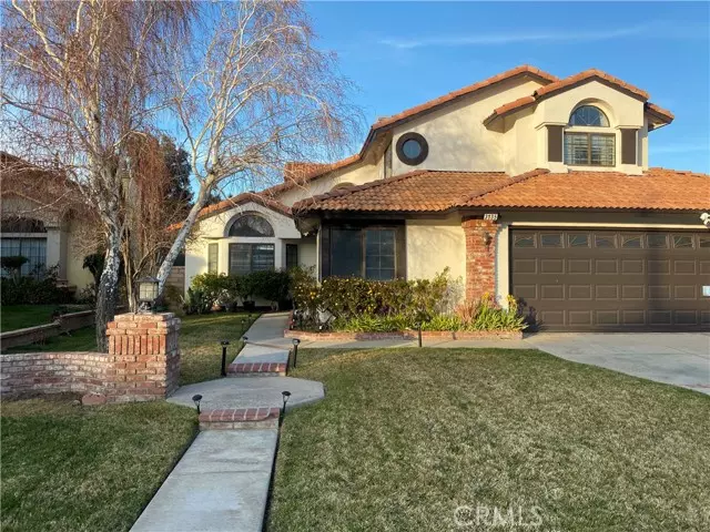 3135 Dolomite Ave, Palmdale, CA 93550