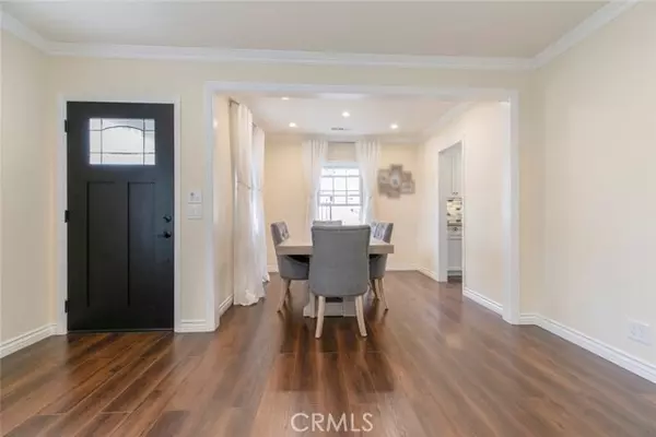 La Crescenta, CA 91214,4824 Maryland AVE