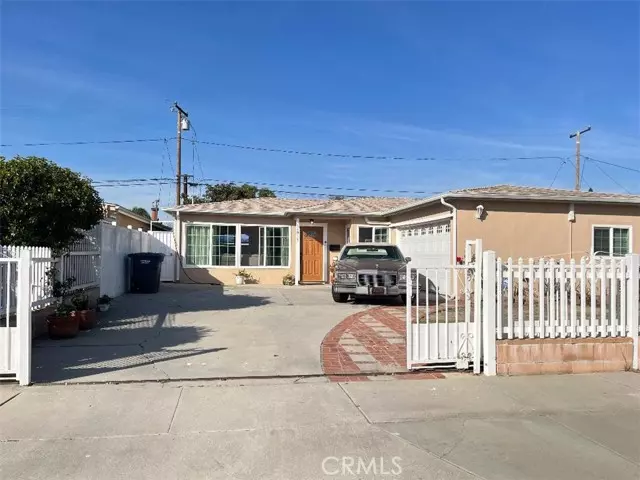 Lakewood, CA 90715,11913 206th ST