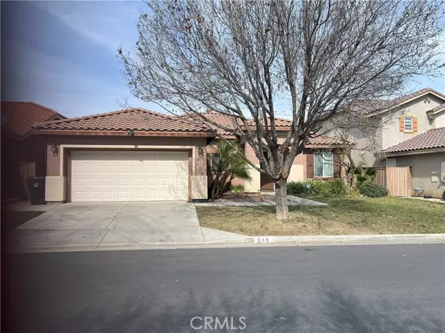 219 La Amistad WAY, Hemet, CA 92545