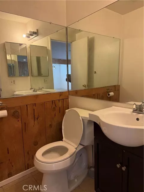 Tarzana, CA 91356,18550 Hatteras ST 94