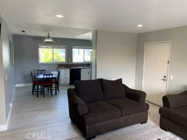 Irvine, CA 92604,91 Wildwood