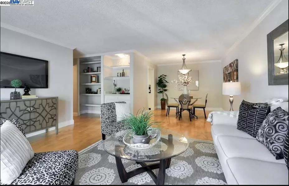 430 N Civic Dr 411, Walnut Creek, CA 94596