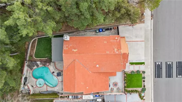 Saugus, CA 91390,28314 Tamarack LN