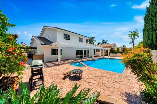 1760 N Yurok ST, Orange, CA 92867