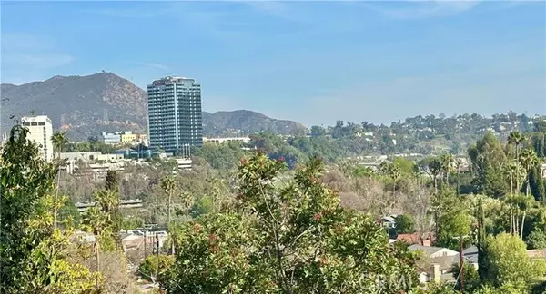 Studio City, CA 91604,11006 Wrightwood PL