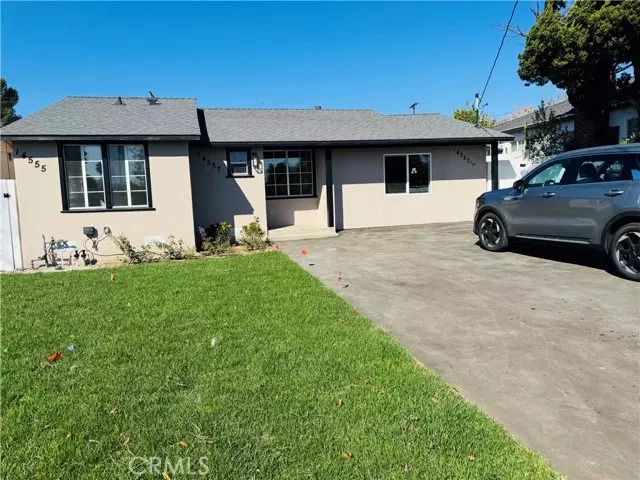 14557 Lyle ST, Sylmar, CA 91342